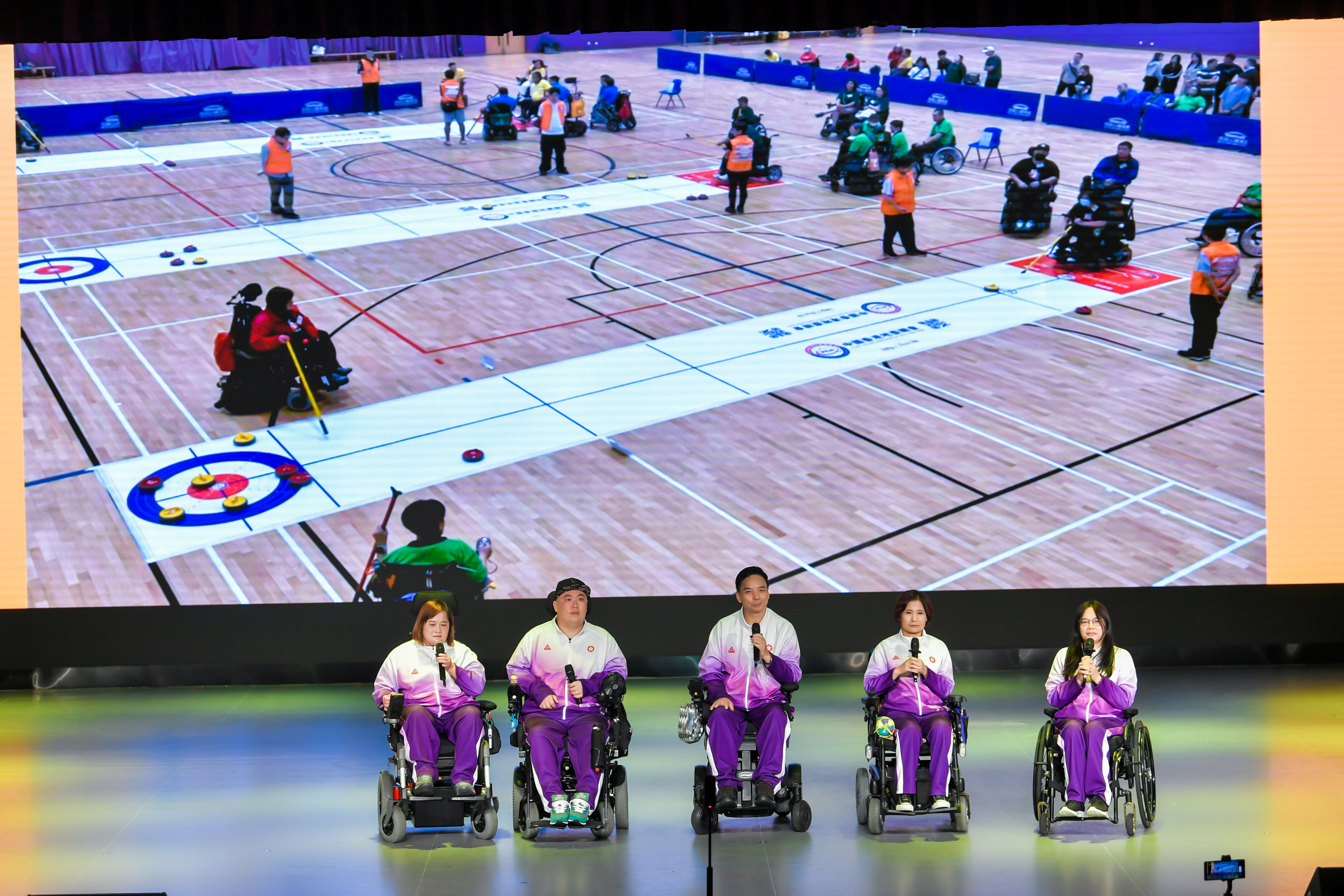 Yijia Supports! Hong Kong Roadways Paralympic Athletes: Sweating on the Field, Singing on the Stage